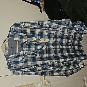 NWT Izod saltwater 3xlt button doen